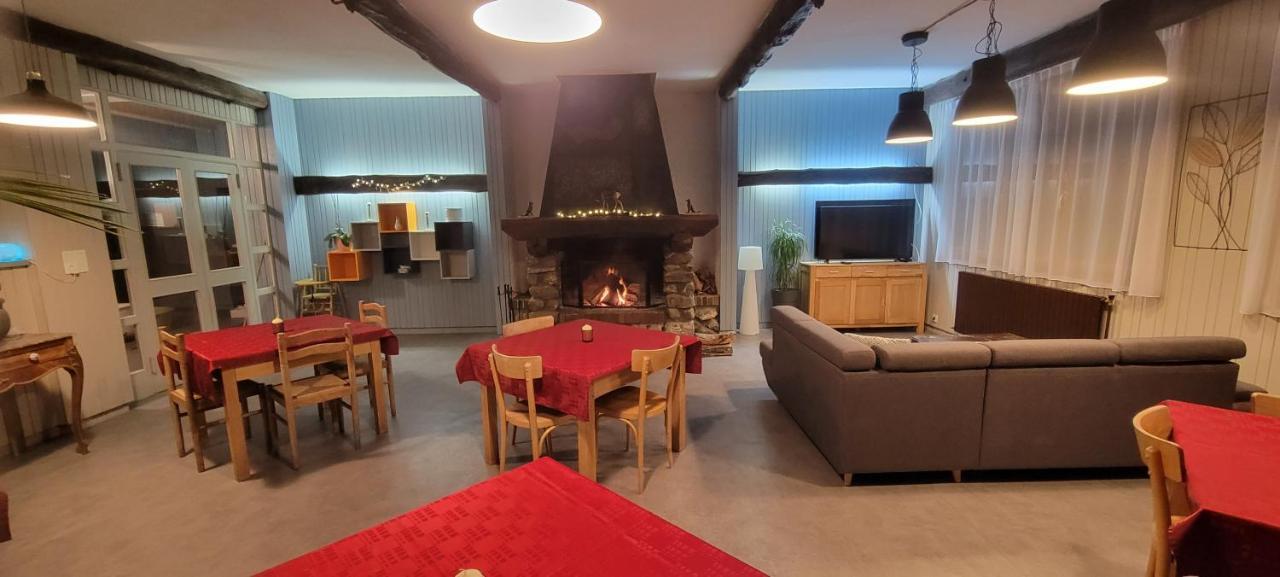 Hotel La Rua Albiez-Montrond Zewnętrze zdjęcie