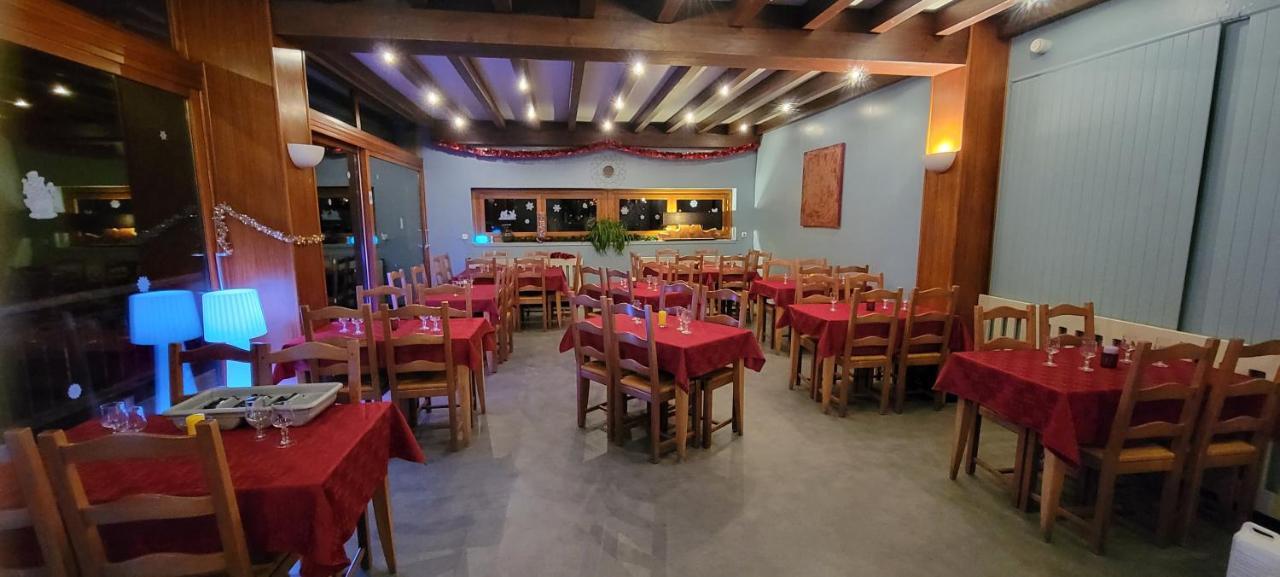 Hotel La Rua Albiez-Montrond Zewnętrze zdjęcie